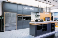 冰箱闪缝大难打扫？卡萨帝出“狠招”：零距离自由嵌入