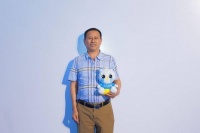 专访丨亮晶可丽耐王钧:上善若水,做中国纯亚克力新材应用的推动者