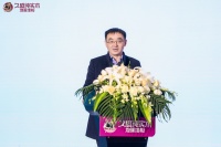 全国卫生产业企业管理协会蒋晓刚:由衷赞赏久盛为消费者所提供高质量高环保地板产品