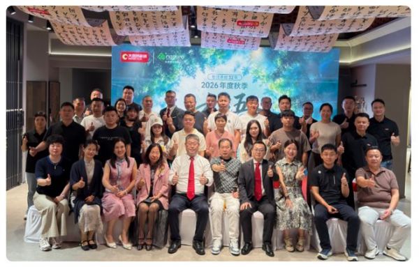 陶叔王簪泽的“木语”七章:把木纹砖从“像木”,做到“懂木”